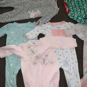 Lot of 8 6-9 months sleepers